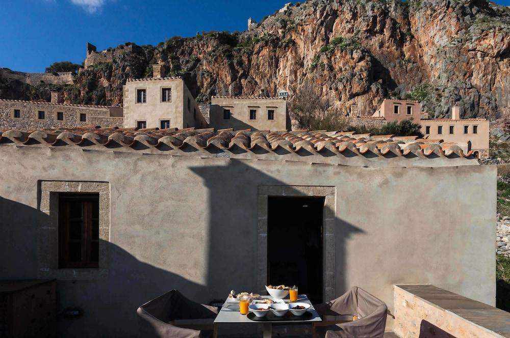 House In The Castle Appartement Monemvasía Buitenkant foto